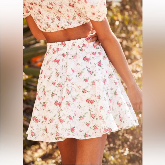 NEW Lulu’s Floral Two Piece - Picture 6 of 6